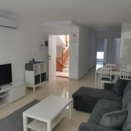 Apartment Residencial Amber Ii - Nuevo, Centrico En Zona Tranquila Vecindario (Gran Canaria)